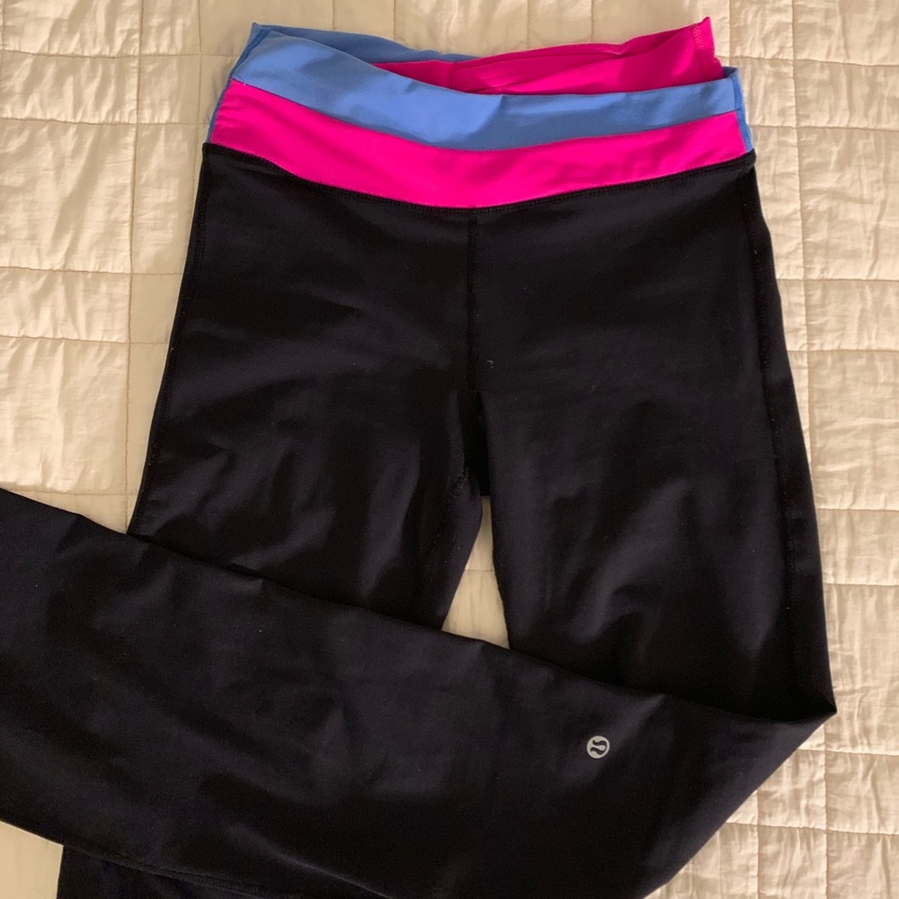 LULULEMON yoga pants
